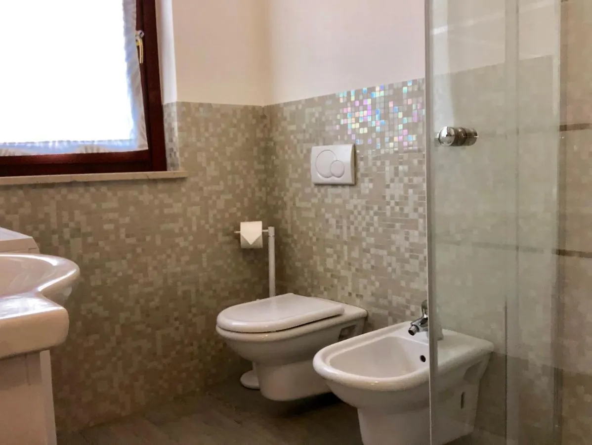 Apartment Appartamenti Agli Ulivi Peschiera del Garda
