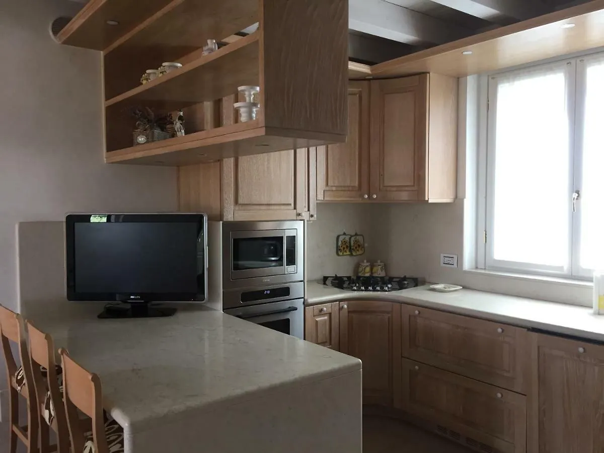Apartment Appartamenti Agli Ulivi Peschiera del Garda