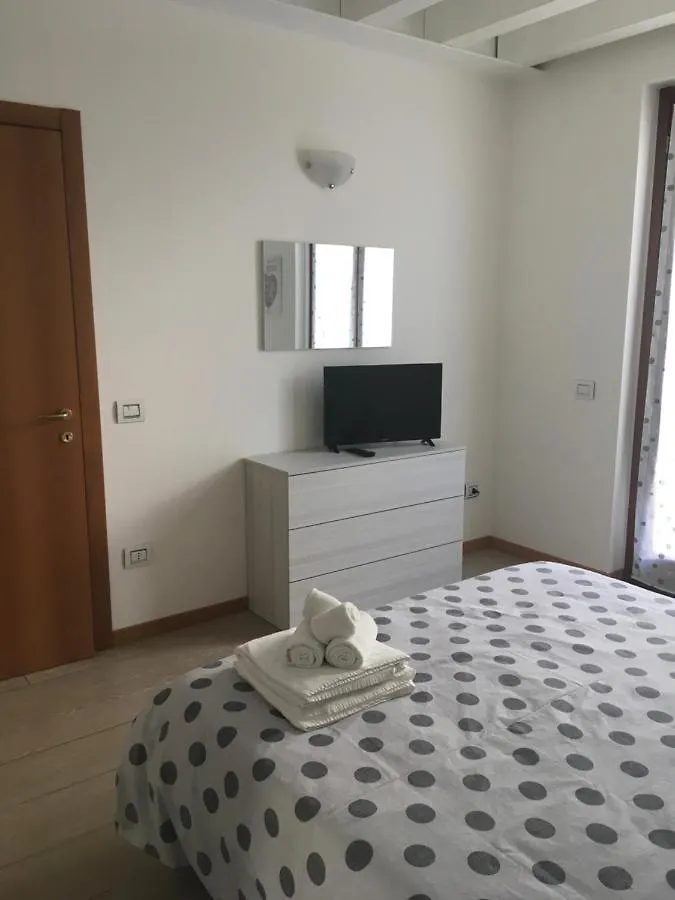 Appartamenti Agli Ulivi Peschiera del Garda 0*,  Italy